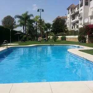 https://apartamento-playa-puerto-banus.1costadelsol.com